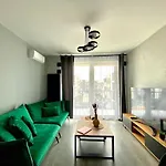 דירה Centre Airport Boutique Designer Bath, 3-4 Days Offer, Kitchen, Balkony, Aircon ורשה