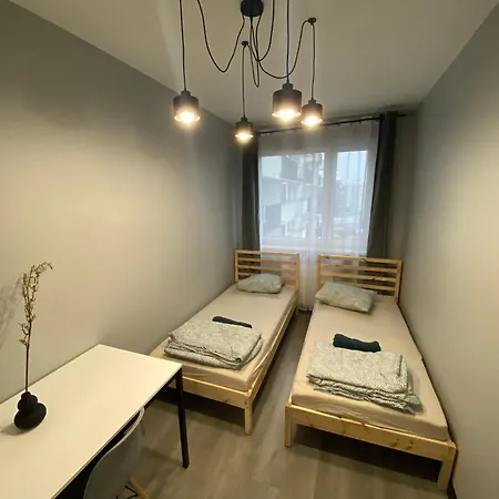 아파트 Centre Airport Boutique Designer Bath, 3-4 Days Offer, Kitchen, Balkony, Aircon *