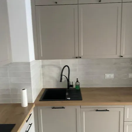 Centre Airport Boutique Designer Bath, 3-4 Days Offer, Kitchen, Balkony, Aircon Apartmán *
