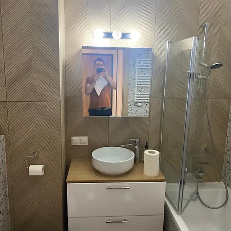 Centre Airport Boutique Designer Bath, 3-4 Days Offer, Kitchen, Balkony, Aircon Apartmán Varšava