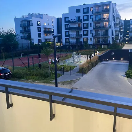 Centre Airport Boutique Designer Bath, 3-4 Days Offer, Kitchen, Balkony, Aircon Apartamento