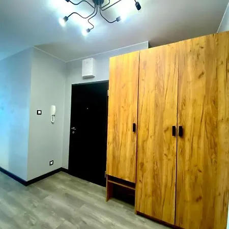 Centre Airport Boutique Designer Bath, 3-4 Days Offer, Kitchen, Balkony, Aircon Apartmán Varšava