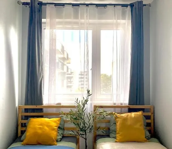 Lejlighed Centre Airport Boutique Designer Bath, 3-4 Days Offer, Kitchen, Balkony, Aircon *