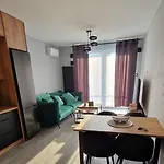 Centre Airport Boutique Designer Bath, 3-4 Days Offer, Kitchen, Balkony, Aircon Appartement Warschau