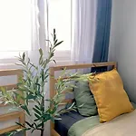 Centre Airport Boutique Designer Bath, 3-4 Days Offer, Kitchen, Balkony, Aircon Warschau