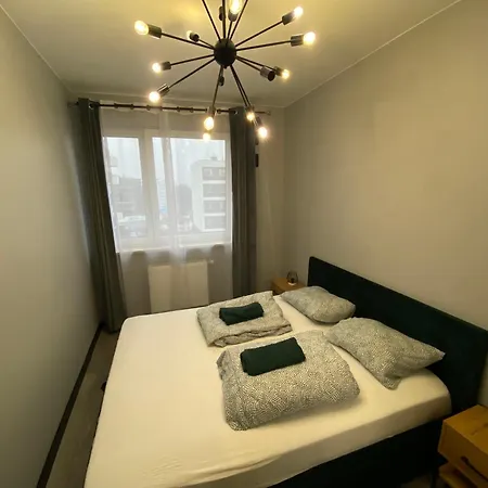 Appartamento Centre Airport Boutique Designer Bath, 3-4 Days Offer, Kitchen, Balkony, Aircon Varsavia