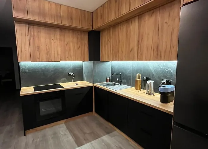 דירה Centre Airport Boutique Designer Bath, 3-4 Days Offer, Kitchen, Balkony, Aircon *