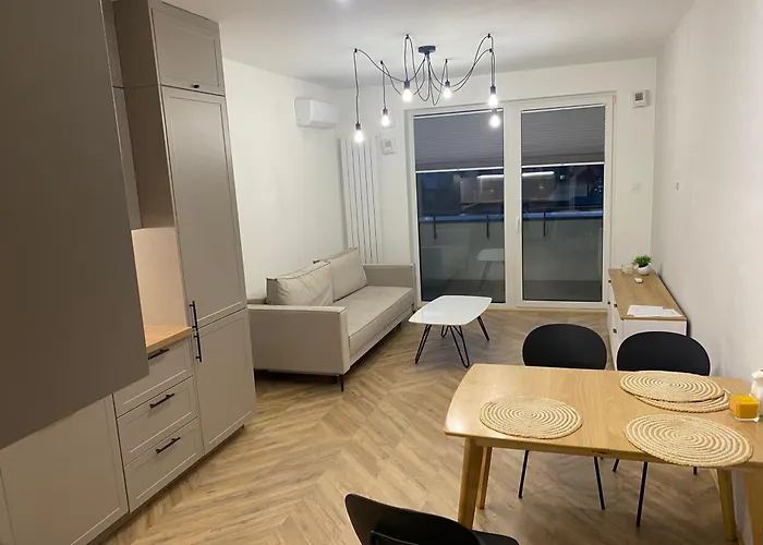 דירה Centre Airport Boutique Designer Bath, 3-4 Days Offer, Kitchen, Balkony, Aircon